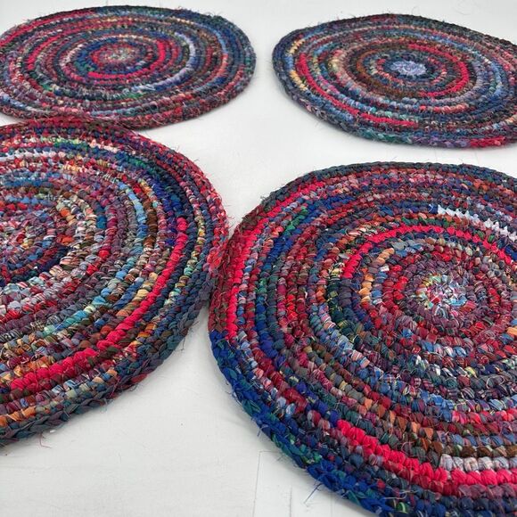 Handmade Braided Chair Pads set of 4 Red/Blue Table Linen Placemat Round 16” - Picture 4 of 5